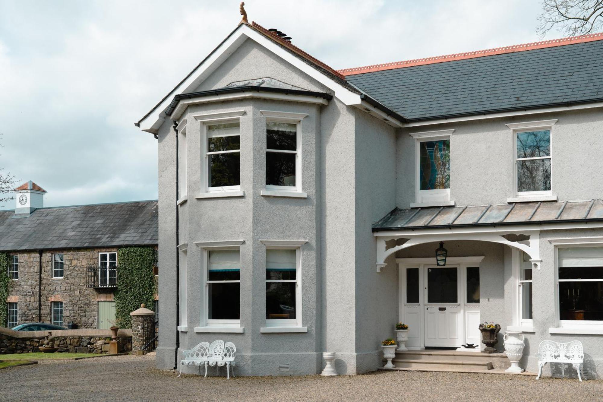 Luxury Accommodation In County Antrim With Riverside Hot Tub Kells Exterior foto
